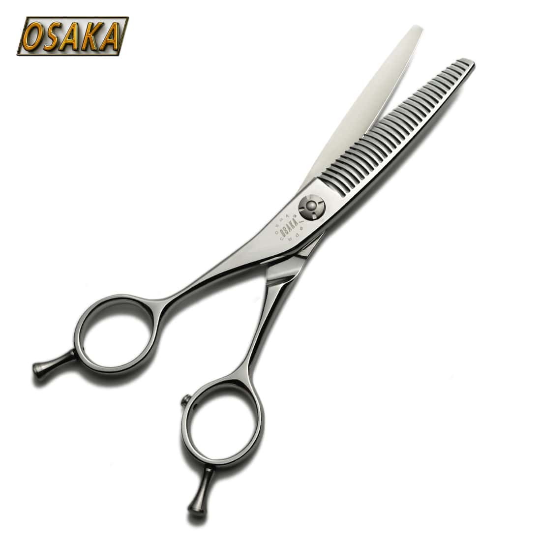 ciseaux osaka gauchers haut de gamme avec une lame équipée de 30 dents pour désépaissir en douceur les cheveux.