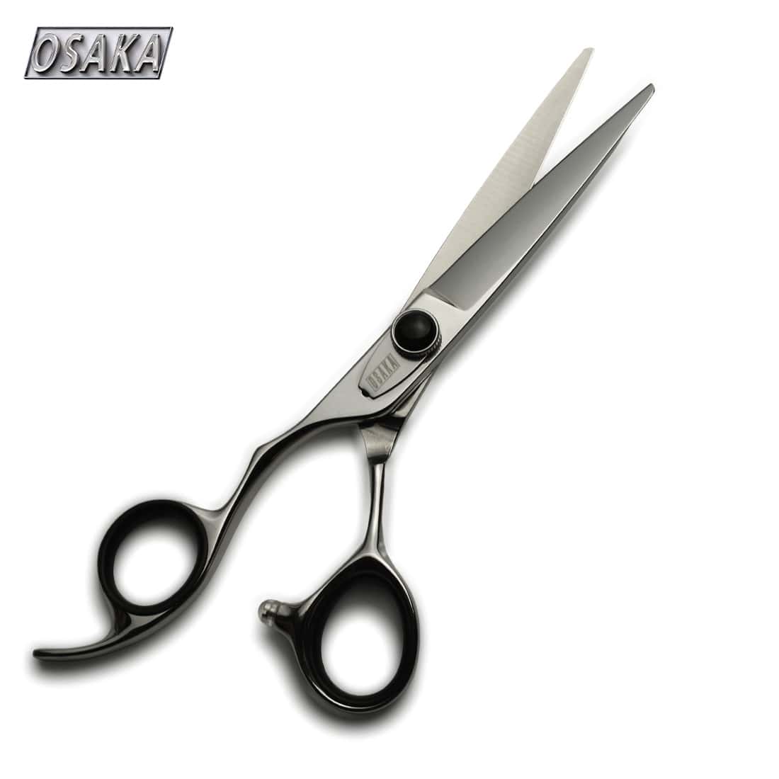 Ciseaux de coiffure OSAKA TAL pour gauchers avec anneaux noirs ergonomiques et finition acier brillant, conçus pour la coupe de précision