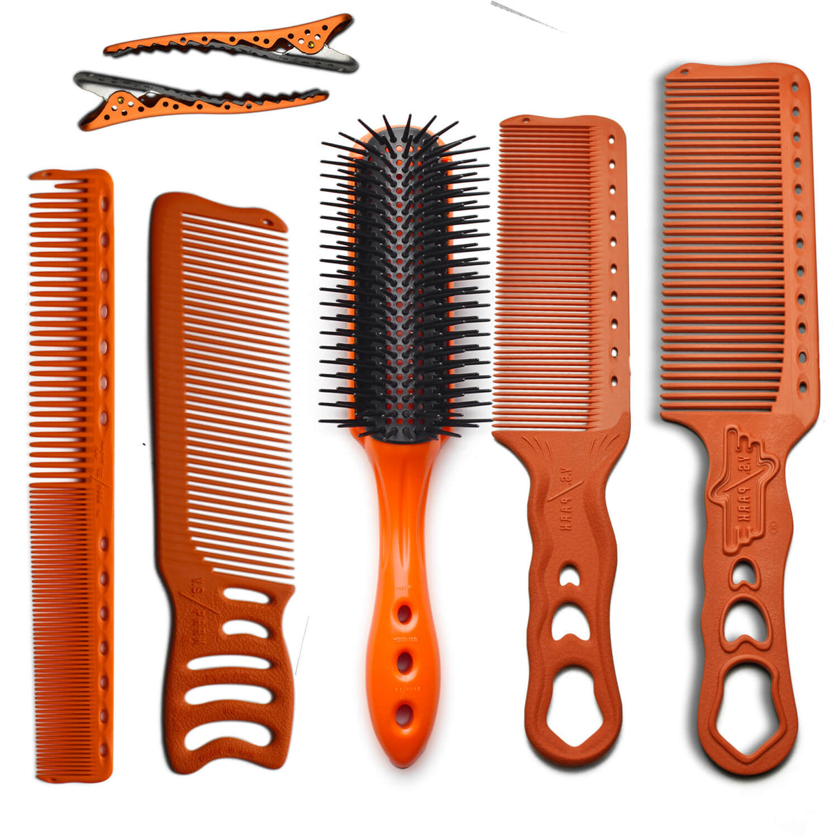 pack de peignes yspark en orange avec vaporisateur spray mini yspark et une paire de sépare mèche également en orange