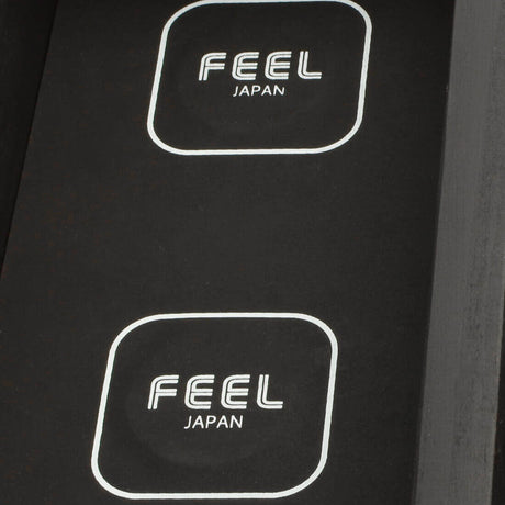 Zoom sur les emplacements tondeuses magnétiques du plateau de rangement FEEL japan