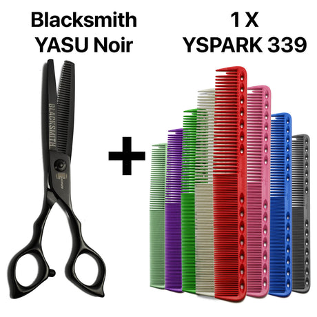 Duo de ciseaux de coiffure professionnels sculpteurs Blacksmith YASU Noir et peigne Y.S.PARK 339, conçu pour les coiffeurs recherchant maîtrise et confort.