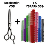Ensemble ciseaux Blacksmith VGD tranchant japonais et peigne Y.S.PARK 339, pour une coupe nette et sans accroc.