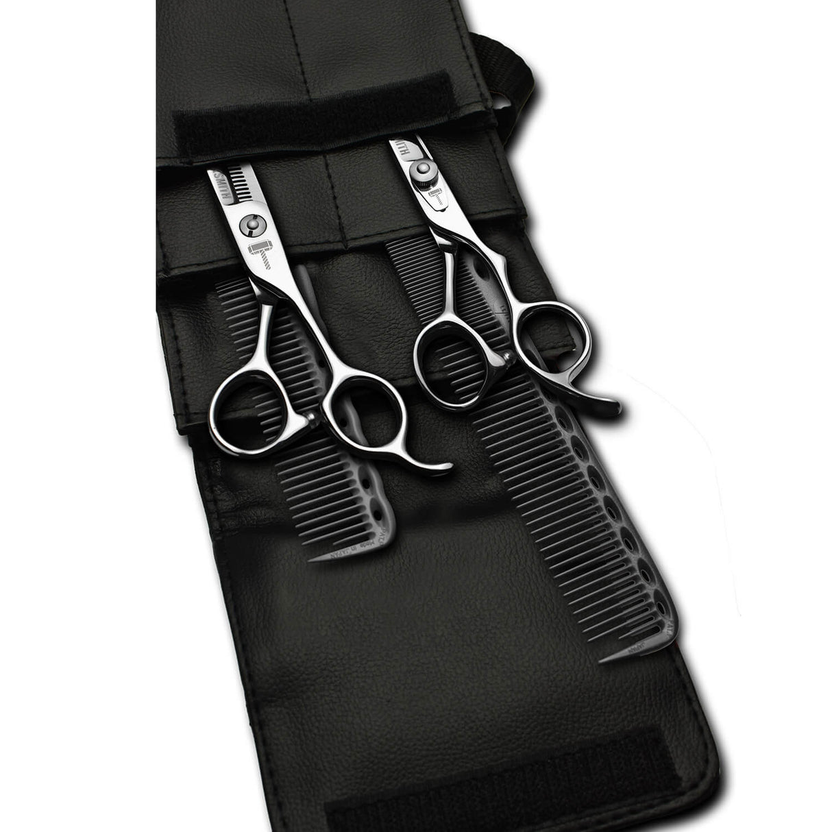 pack de ciseaux blacksmith avec 2 peignes yspark noirs ys334 et ys335 et une trousse de rangement